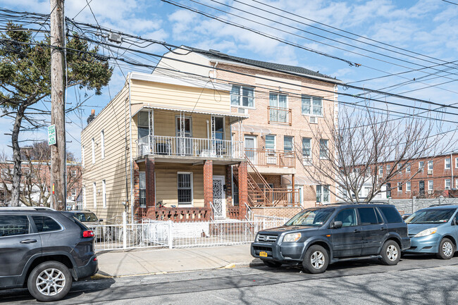 26-30 28th Ave in Brooklyn, NY - Building Photo - Building Photo