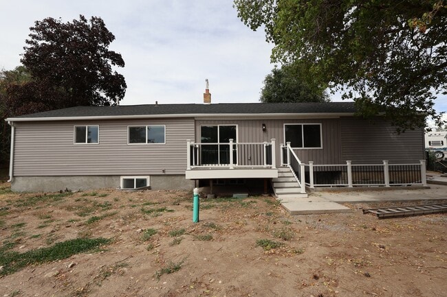 380 E 700 S in River Heights, UT - Building Photo - Building Photo