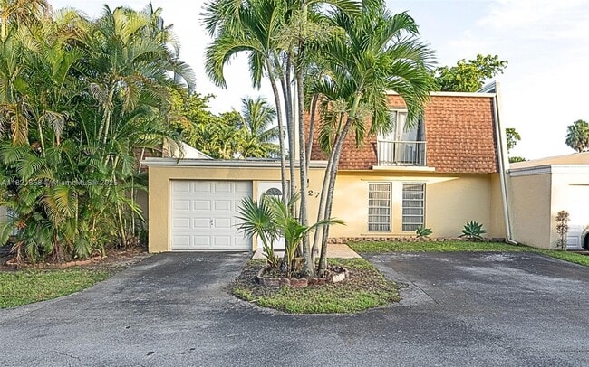 property at 7327 Pepper Pike Dr