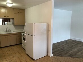 703 S 9th Ave, Unit 4 in Yakima, WA - Building Photo - Building Photo