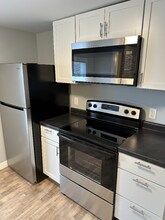 138 E Stockbridge Ave, Unit 2 in Kalamazoo, MI - Building Photo - Building Photo