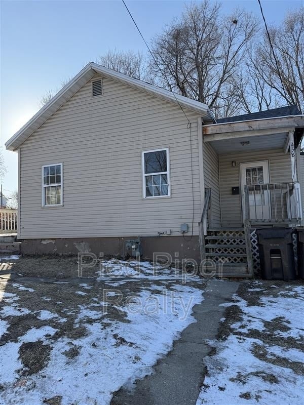 property at 458 S Float Ave