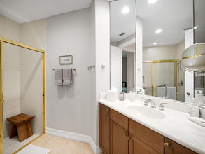 115 Palm Bay Dr in Palm Beach Gardens, FL - Building Photo - Building Photo