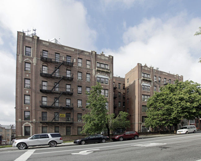 740 Empire Blvd in Brooklyn, NY - Building Photo - Building Photo