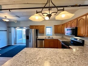 1421 Poplar Ave in Superior, WI - Building Photo - Building Photo