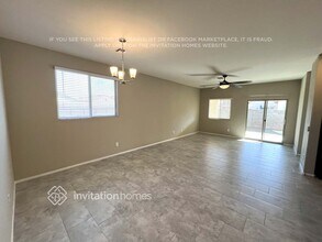 11523 W Redfield Rd in El Mirage, AZ - Foto de edificio - Building Photo