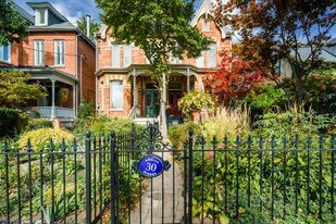 30 Amelia St in Toronto, ON - Building Photo