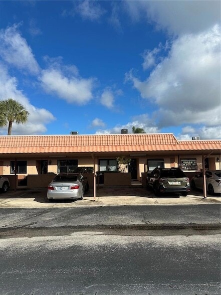 19029 US Hwy 19 N in Clearwater, FL - Foto de edificio - Building Photo