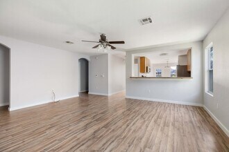 1429 Poppy Seed Ln in Austin, TX - Building Photo - Building Photo