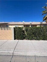 3853 Soda Springs Dr in Las Vegas, NV - Building Photo