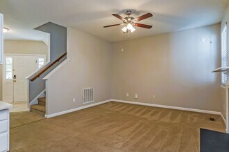 112 Norrostown Pl in Garner, NC - Building Photo - Building Photo