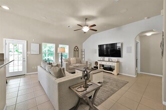 115 Knollbrook Cir in Montgomery, TX - Building Photo - Building Photo