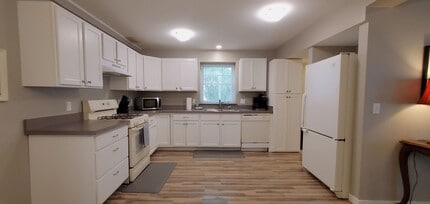 6260 Cedarmere in Traverse City, MI - Building Photo - Building Photo