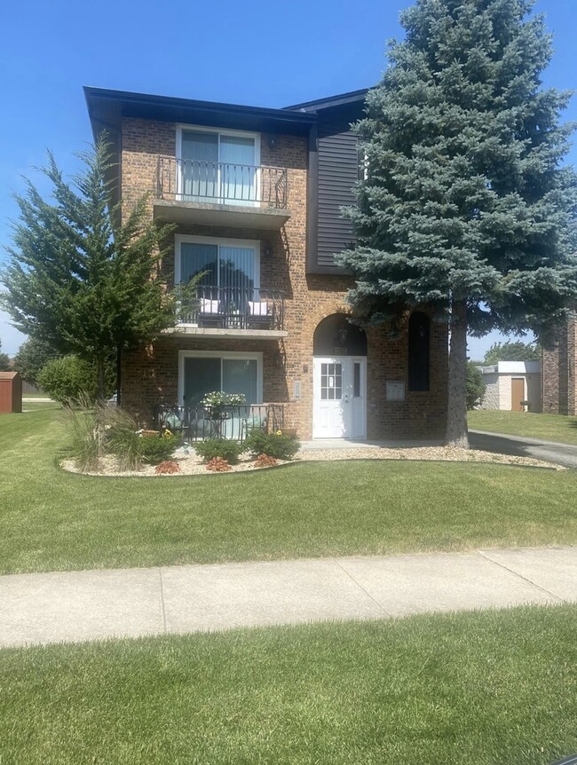 property at 16558 Crescent Ave