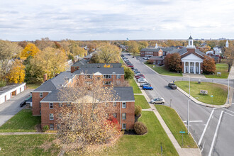 Highland View in Buffalo, NY - Foto de edificio - Building Photo