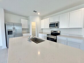 3555 Kimbrough Dr in Lake Wales, FL - Building Photo - Building Photo