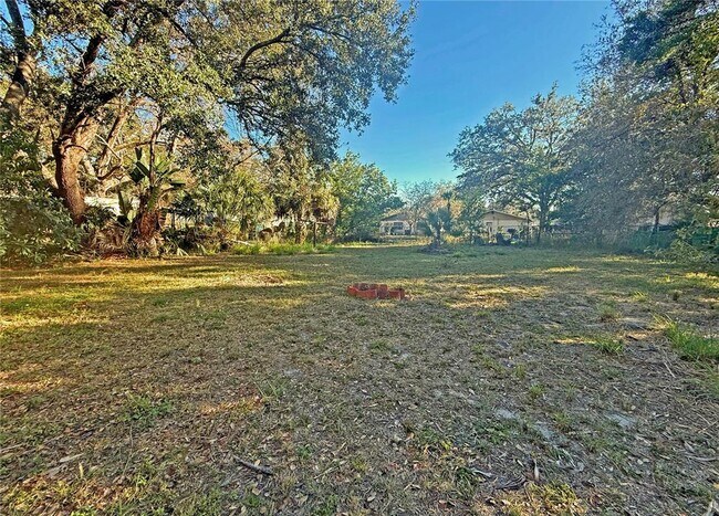 3215 E Louisiana Ave in Tampa, FL - Building Photo - Building Photo