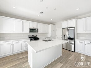 1037 Camino Marcela in Chula Vista, CA - Building Photo - Building Photo