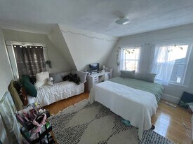 14 Fairmount St, Unit 3 in Medford, MA - Building Photo