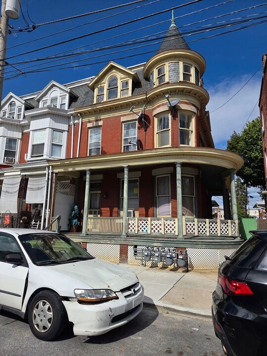 623 W King St in York, PA - Building Photo