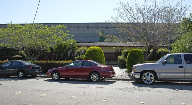 1723 Parkside Dr in Walnut Creek, CA - Building Photo - Building Photo