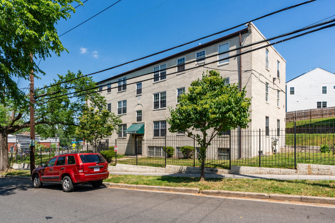 4508 B St SE in Washington, DC - Building Photo