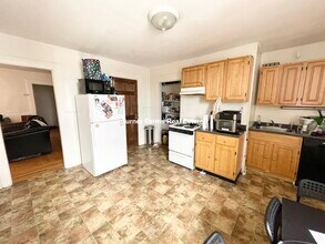 53 W 7th St, Unit 2 in Boston, MA - Building Photo - Building Photo