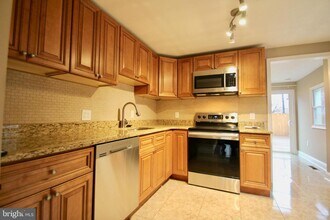 3516 Mercer St in Philadelphia, PA - Building Photo - Building Photo