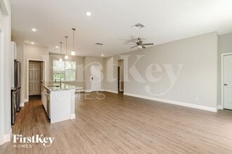 612 Reading St SE in Palm Bay, FL - Building Photo - Building Photo