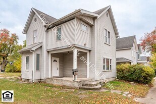 733 3rd St in Fort Wayne, IN - Building Photo