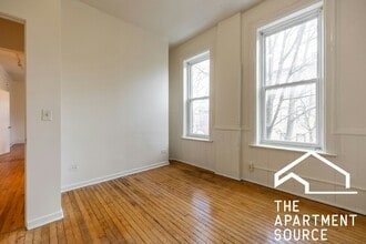 2059 N Clifton Ave in Chicago, IL - Building Photo - Building Photo