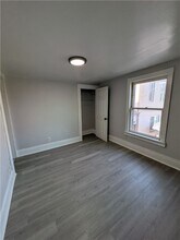 241 E 18th Ave in Homestead, PA - Building Photo - Building Photo
