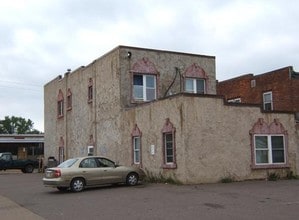 119 E Worden Ave in Ladysmith, WI - Foto de edificio - Building Photo