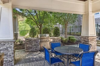 The Summit at Nashville West in Nashville, TN - Foto de edificio - Building Photo