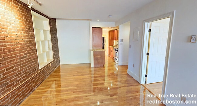 88 W Cedar St, Unit 7 in Boston, MA - Foto de edificio - Building Photo