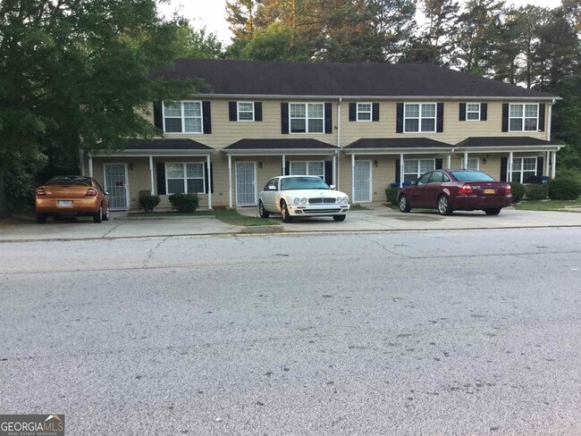property at 2111 Country Walk Way SE
