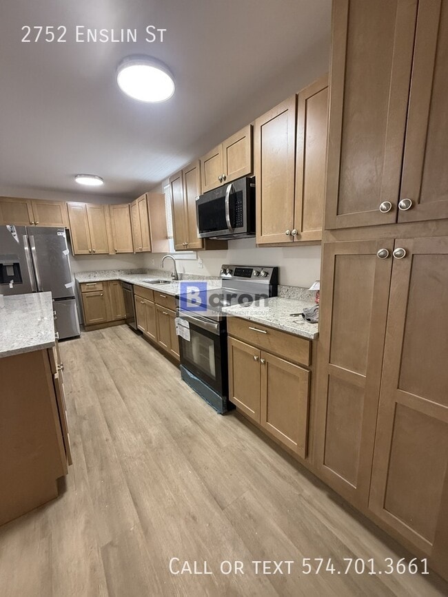 2752 Enslin St in Cincinnati, OH - Building Photo - Building Photo