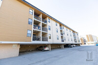 Cedarbrae Manor in Calgary, AB - Building Photo - Building Photo