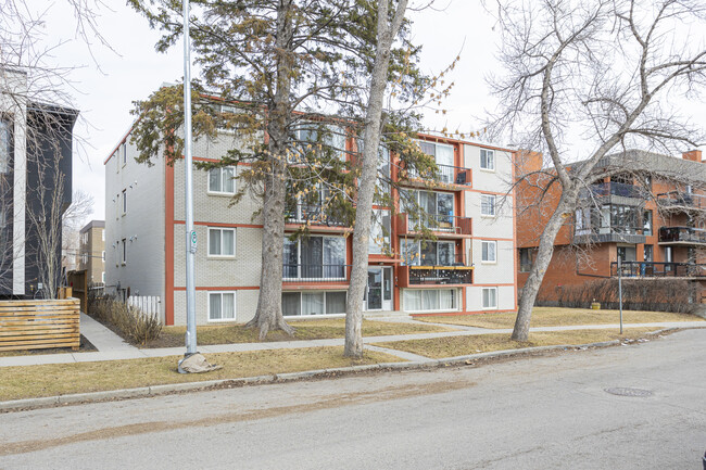 340 3 Av NE in Calgary, AB - Building Photo - Building Photo