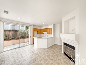 10825 Caminito Arcada in San Diego, CA - Building Photo - Building Photo