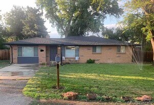 10685 W 47th Ave in Wheat Ridge, CO - Building Photo