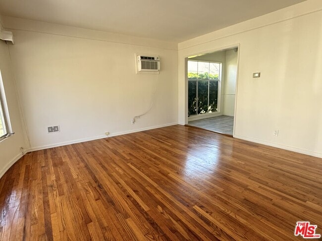 3947 Prospect Ave in Culver City, CA - Building Photo - Building Photo