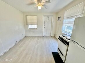 3226 S Atlantic Ave in Daytona Beach, FL - Building Photo - Building Photo