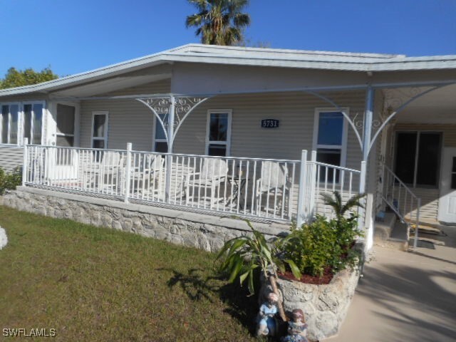 5731 Captain John Smith Loop in North Fort Myers, FL - Building Photo - Building Photo