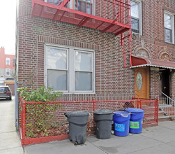 22-63 26th St in Astoria, NY - Building Photo - Building Photo