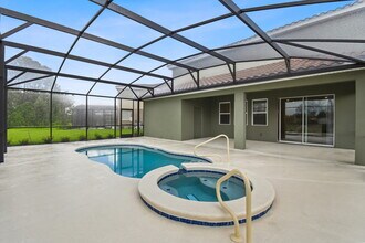 7853 Oak Reflection Lp in Davenport, FL - Building Photo - Building Photo