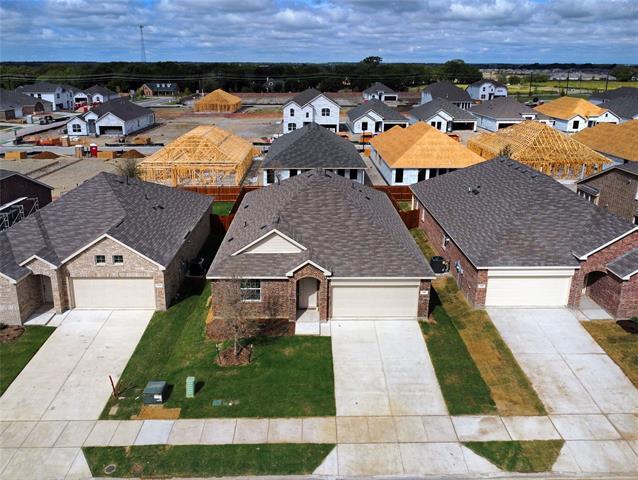 7013 English Elm Trl in McKinney, TX - Foto de edificio - Building Photo