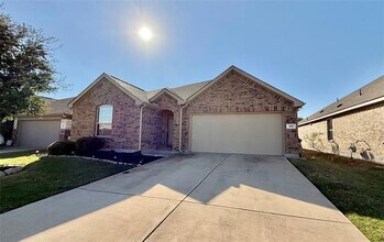 813 Evergreen St in Princeton, TX - Building Photo - Building Photo