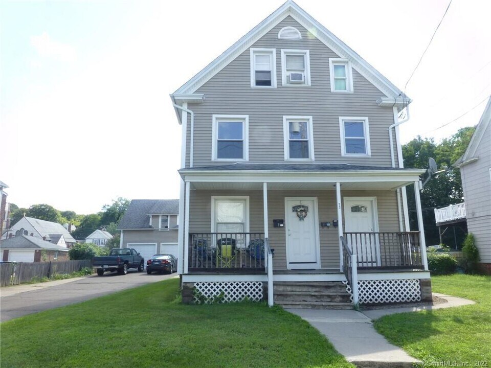 73 William St in Wallingford, CT - Building Photo