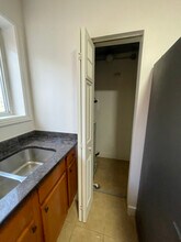 5055 W Montana St, Unit 2 in Chicago, IL - Foto de edificio - Building Photo